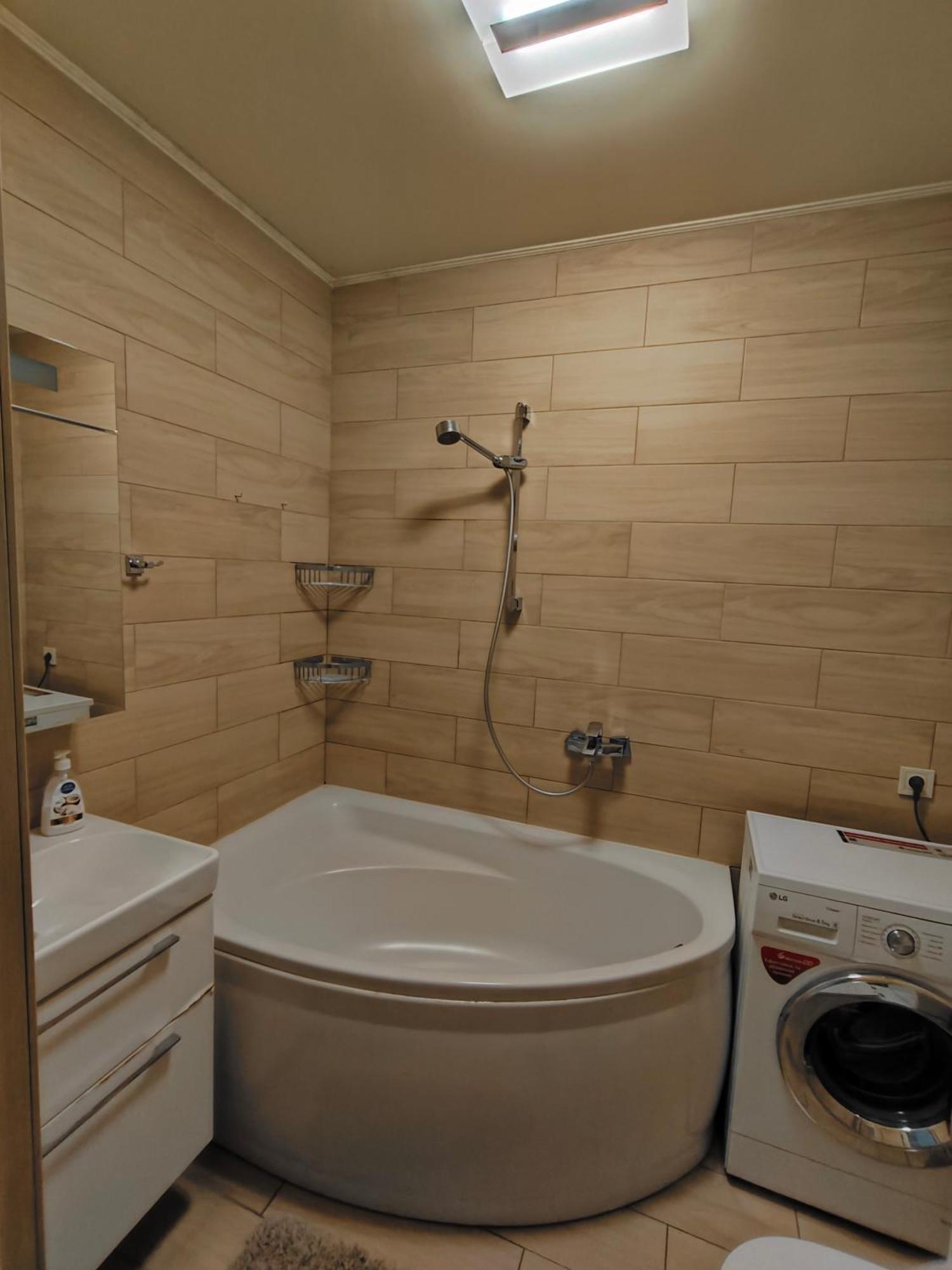 Vanilla Vip Apartment Lviv Eksteriør bilde